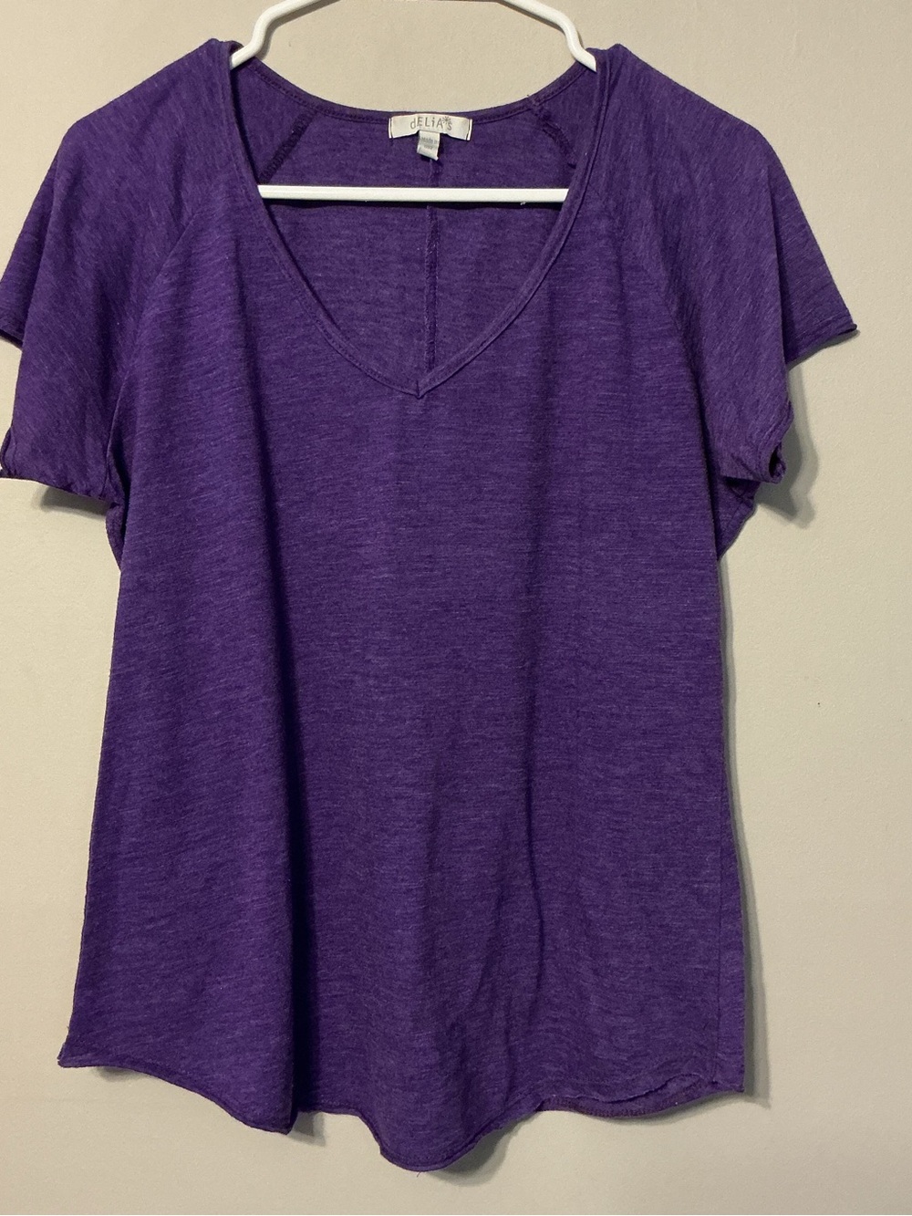 Vintage Y2K Delia*s Purple V-Neck Tee